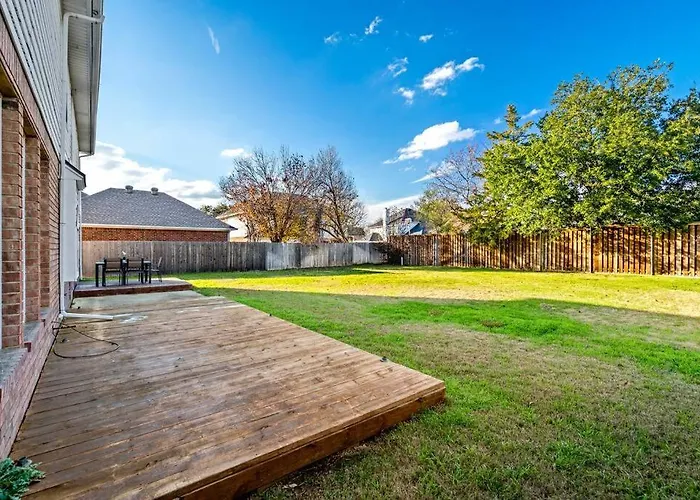 Fort Worth Single-Family Gem For Long Stays