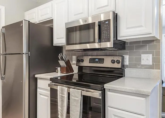 Landing Modern Apartment With Amazing Amenities