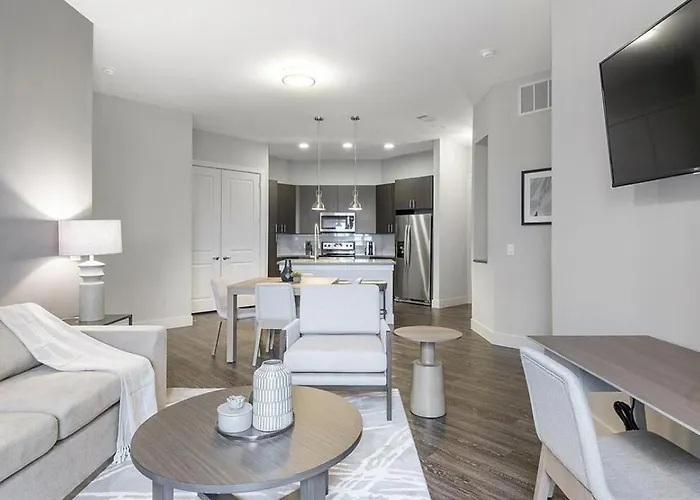 Landing Modern Apartment With Amazing Amenities