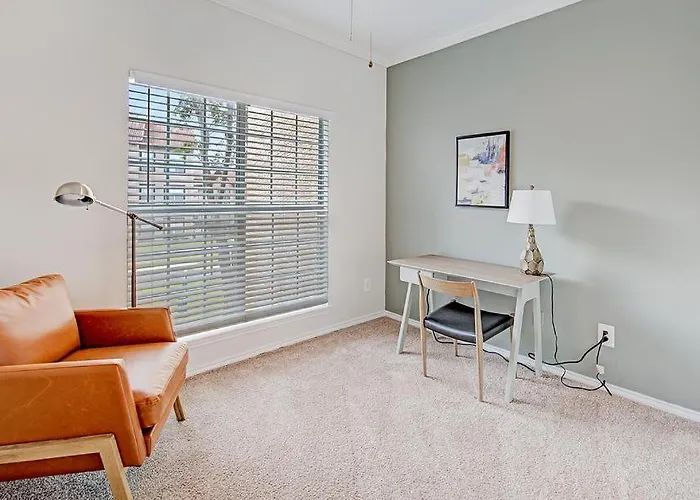 Landing Modern Apartment With Amazing Amenities