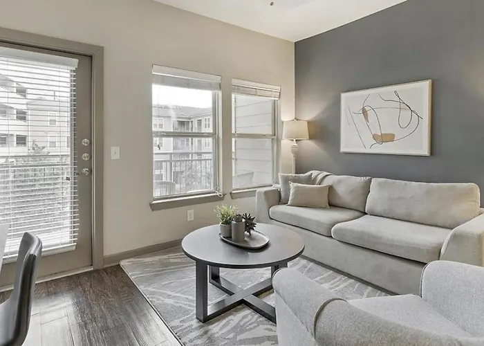 Landing Modern Apartment With Amazing Amenities