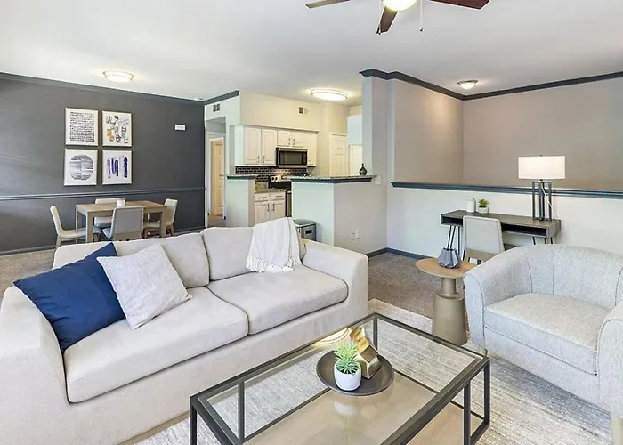 Landing Modern Apartment With Amazing Amenities