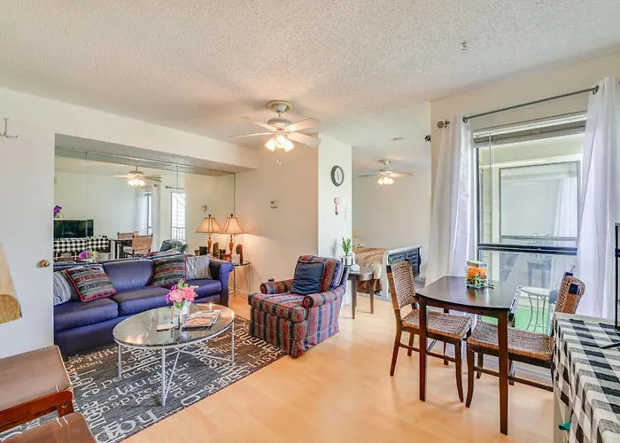 3 Mi To Dtwn Fort Worth! Condo W/ Hot Tub & Pool