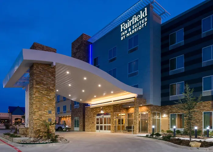 Fairfield Inn & Suites By Marriott Fort Worth Southwest At Cityview