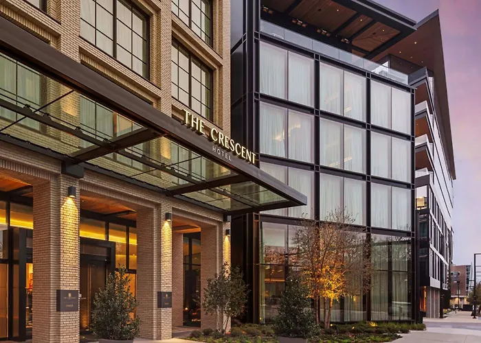 The Crescent Hotel, Fort Worth