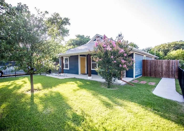 Cozy Studio Mins To Jps, Medical City, Historic District, Zoo, Water Garden