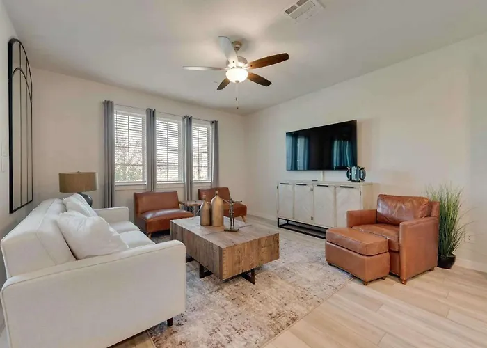 3Bd Townhome Tavolo Pk F Worth Fw001