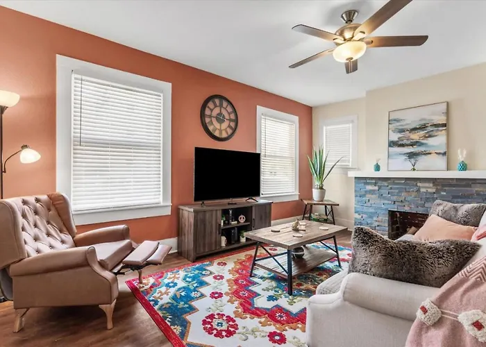 Uplifting 2Bd House In The Heart Of Fortworth