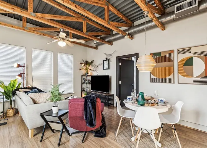 The Zircon 2Bd Unique Style In The Heart Of Fortworth