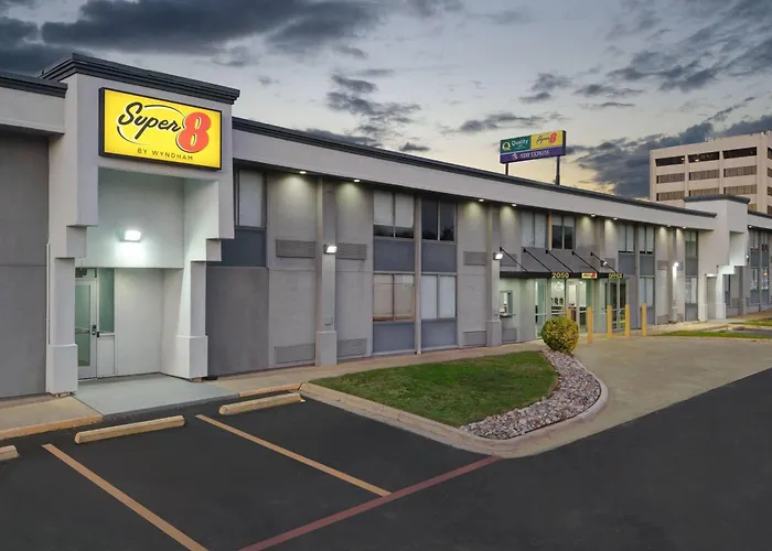Super 8 By Wyndham Fort Worth Entertainment District