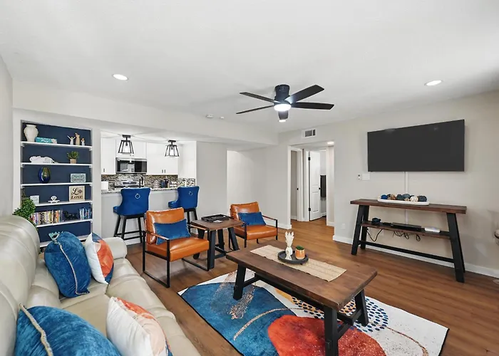 Big Soccer Games 2026, Media, Workers & Guests, 2Br, 2Ba Condo, 29 Nights Or More
