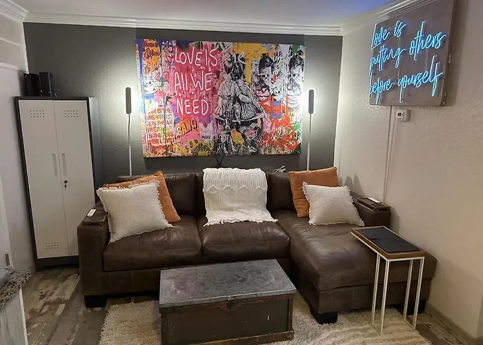 1Br Condo Near West 7Th, Pool, Hot Tub, Bbq Sleeps 4 - Jacob'S Neon Pearl