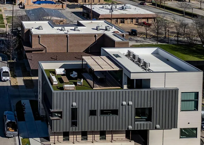 Rooftop Terrace Near Downtown Fort Worth