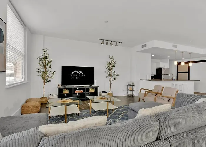 Heb 104 Spacious Condo Downtown Fort Worth, Free Parking, Gym