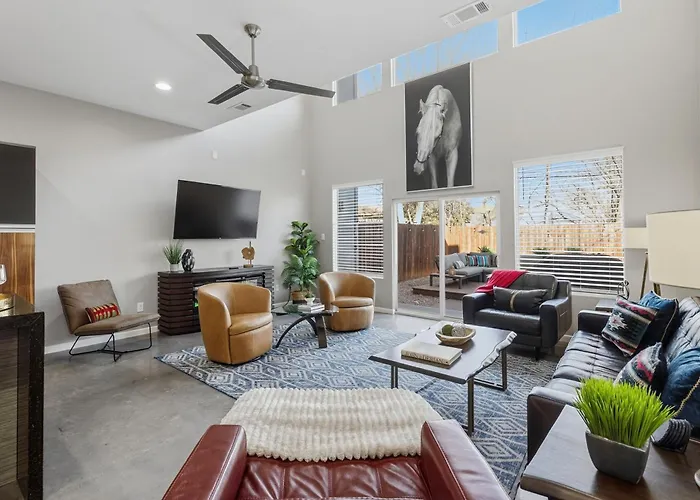 Steps To Dickies Arena Lux Home Garage Parking