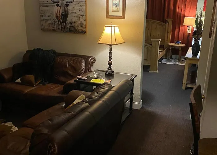 Cozy Stay In Downtown