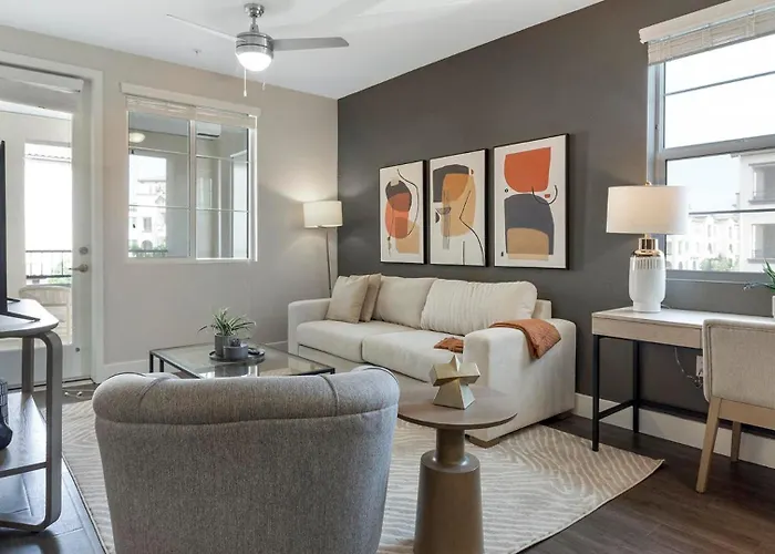 Landing Modern 1Bd Rooftop Lounge Clubhouse