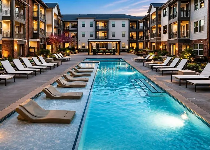 Modern 2Br Apartment With Gym, Pool And Parking