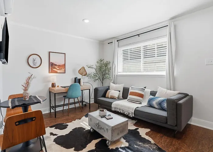 Fort Worth Apartment Near Tcu - King Bed